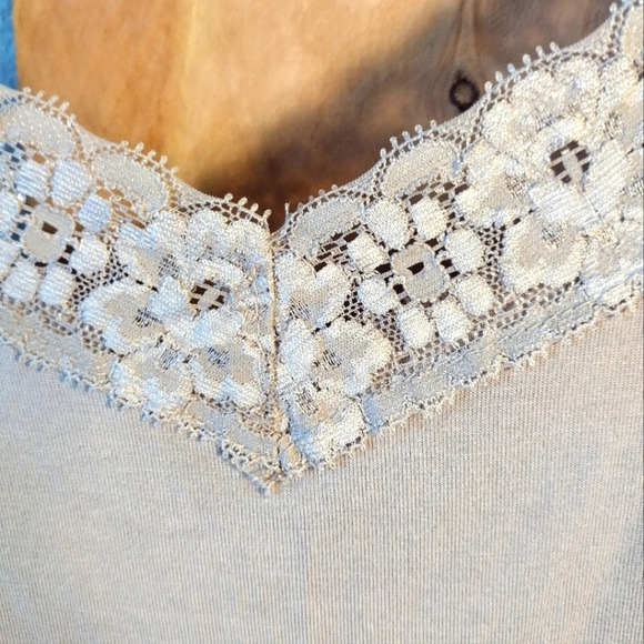 Polly and Esther Light Brown Tan Lace Trim Cami Strap Camisole Top. Size… - Picture 6 of 9